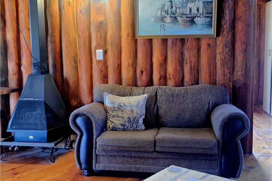 3 Bedroom Property for Sale in Boggomsbaai Western Cape